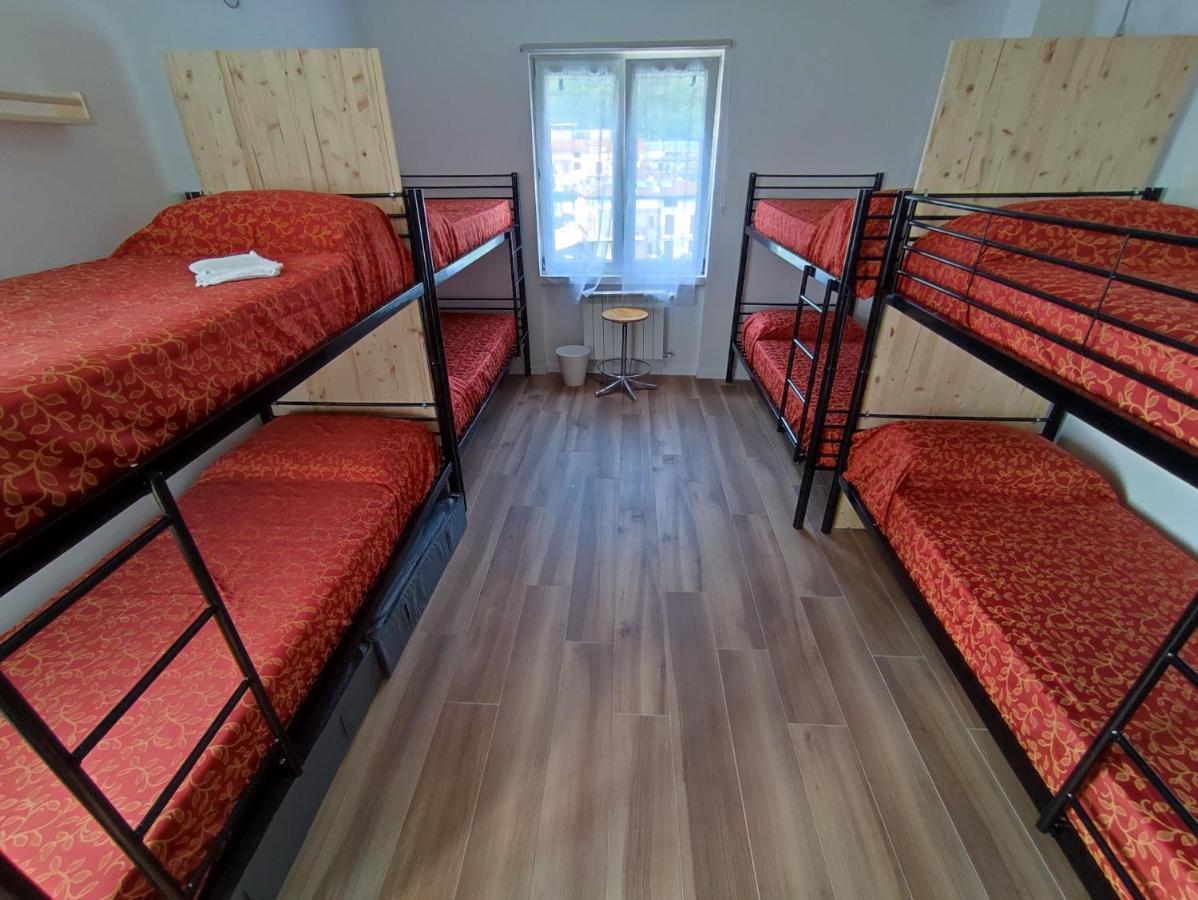 Cornizzolo Bed Breakfast Suello Екстер'єр фото