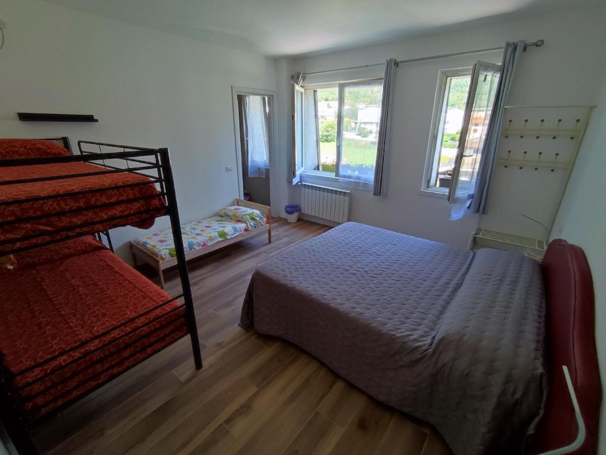 Cornizzolo Bed Breakfast Suello Екстер'єр фото